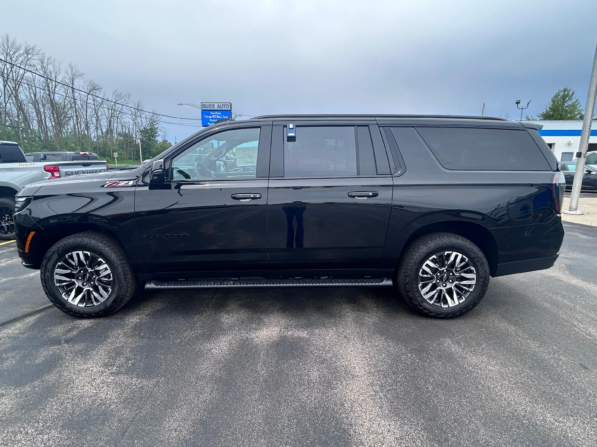 2026 Chevrolet Suburban Z71 in Black — front three-quarter view