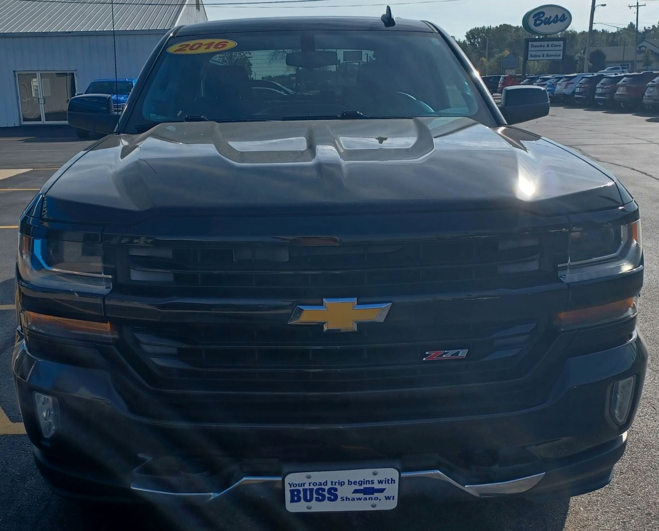 2016 Chevrolet Silverado 1500 — side profile view